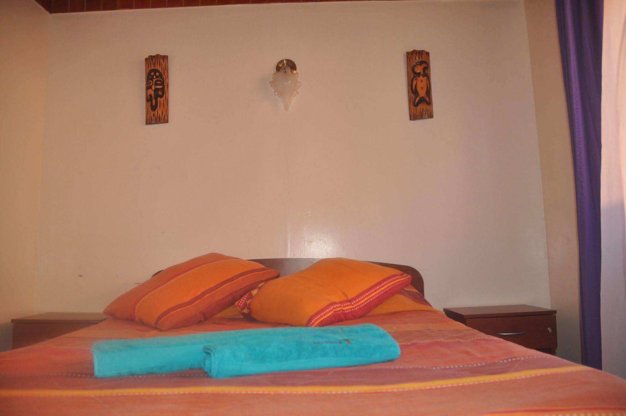 Cabanas Anakena Hotel Hanga Roa Exterior foto